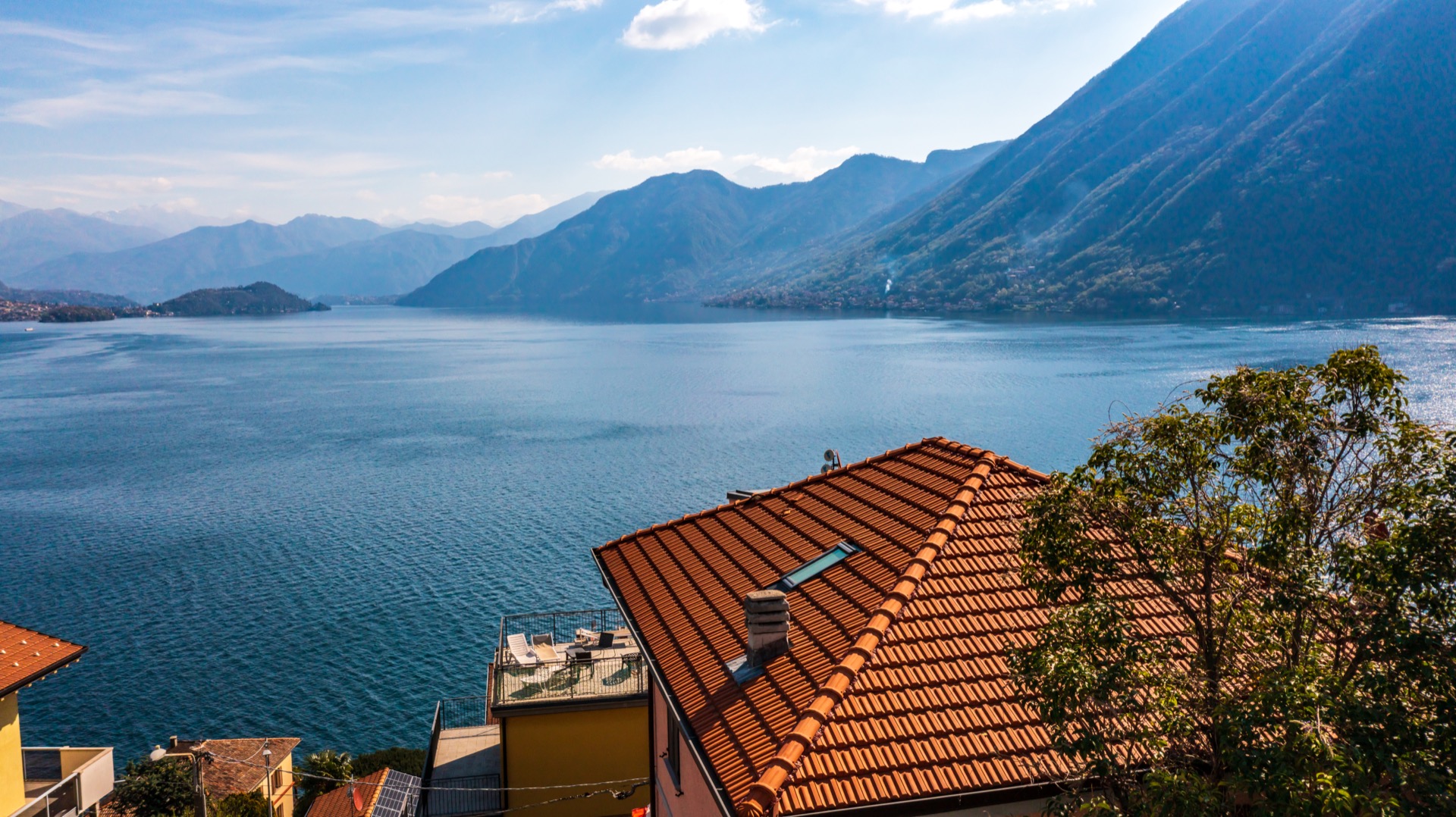 Appartamento ristrutturato a 70 m dal lago con giardino — 9