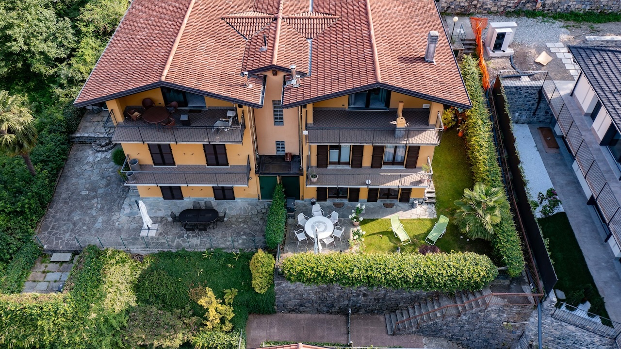 Appartamento su due livelli, completamente ristrutturato — 8