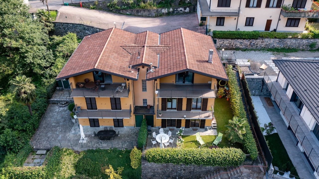 Appartamento su due livelli, completamente ristrutturato — 9