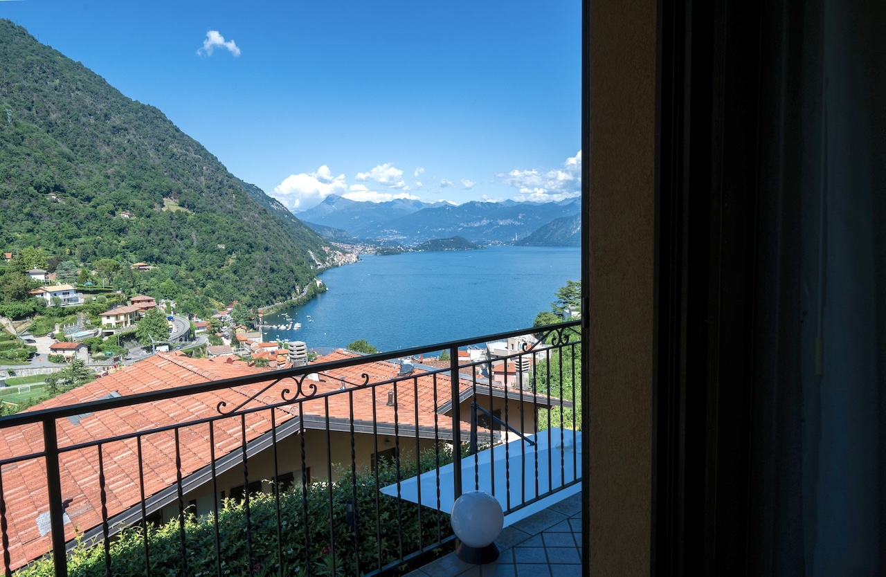 Appartamento su due livelli, completamente ristrutturato — 21
