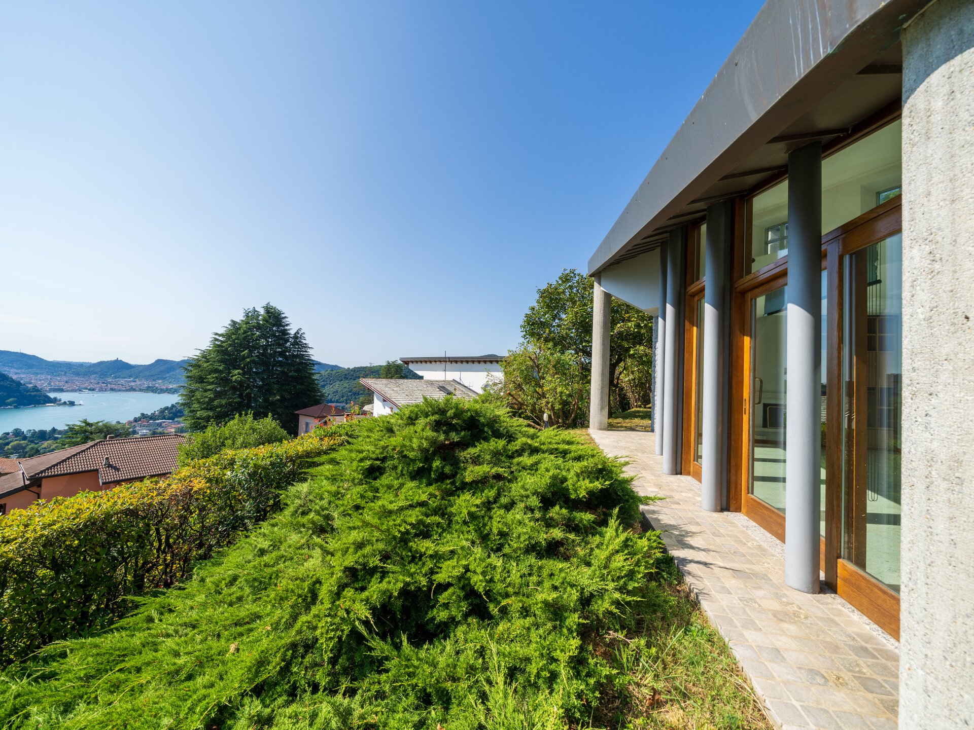 Villa indipendente con piscina interna e vista lago a 180° — 5