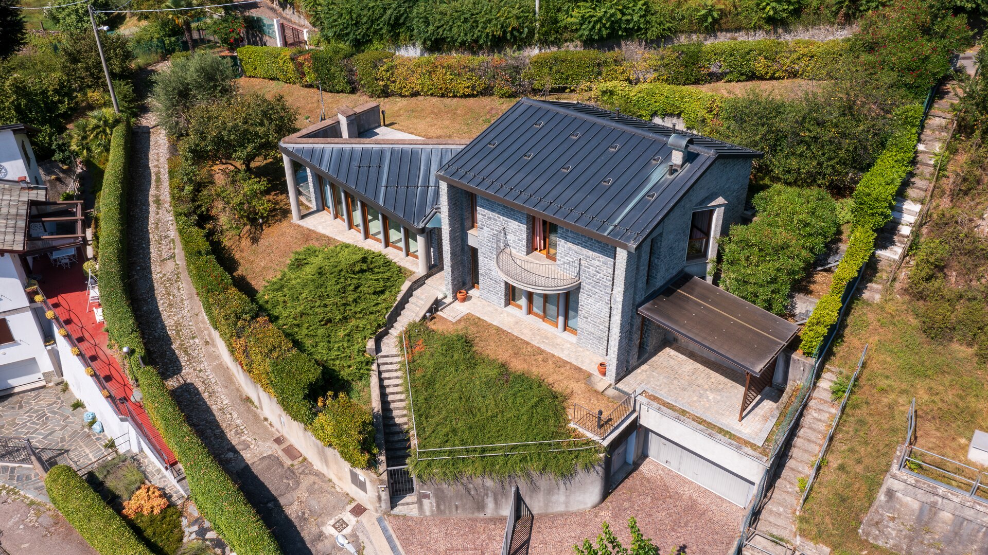 Villa indipendente con piscina interna e vista lago a 180° — 12